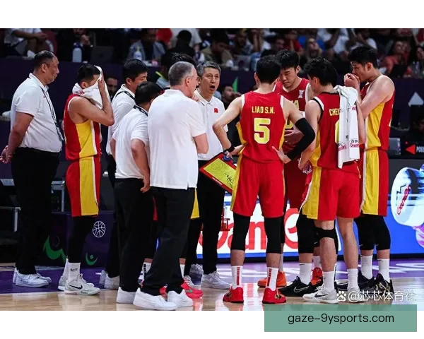中国男篮迎战劲敌全力冲刺世界杯席位战况激烈引关注